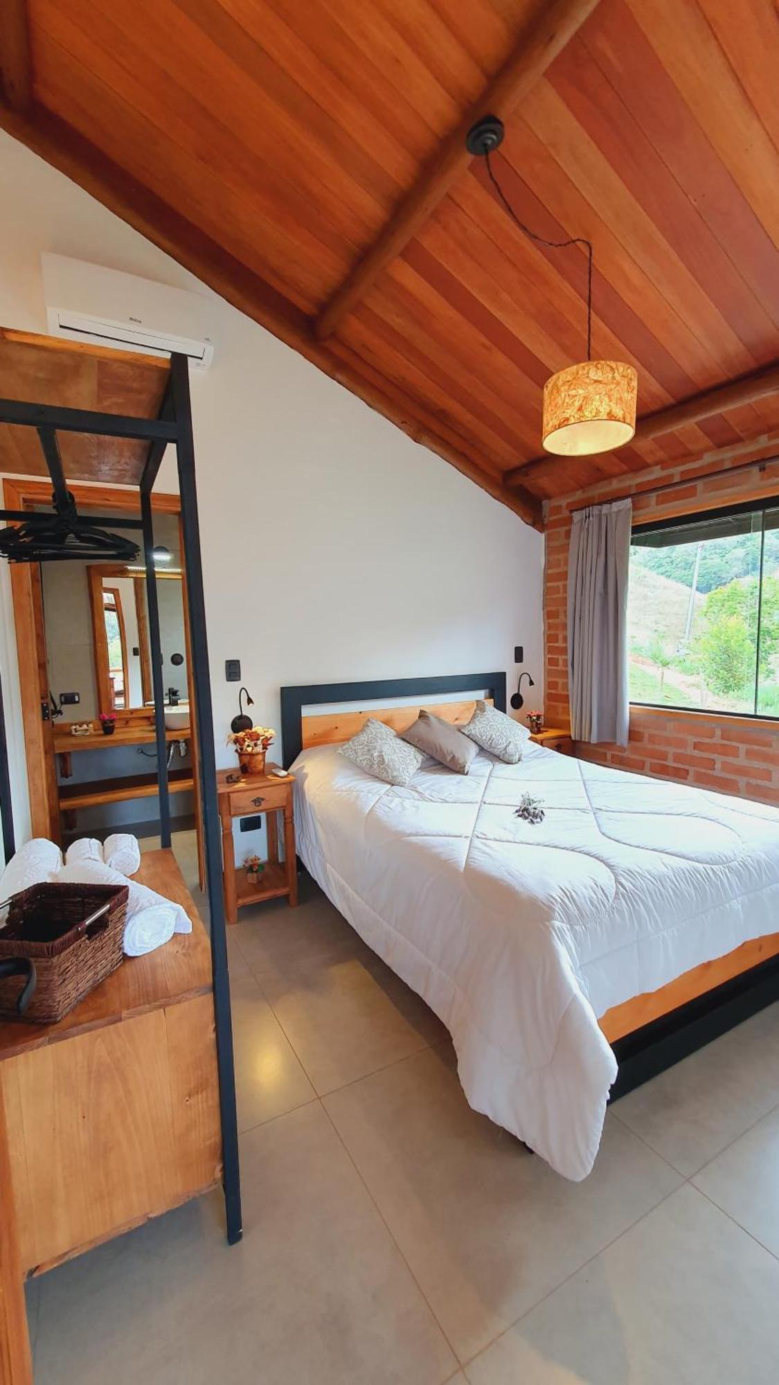 Pousada Ho'Oponopono Chalets & Wine Sapucai-Mirim Luaran gambar
